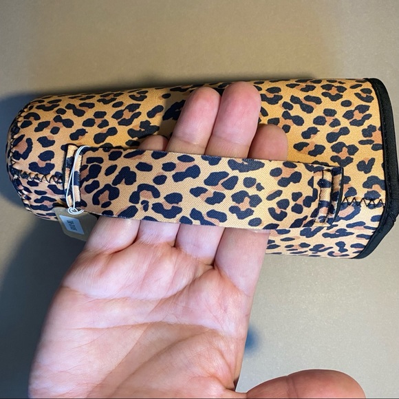 TUMBLER HANDLE SLEEVE Leopard Pattern - Picture 2 of 4